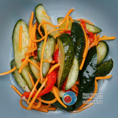 Салат из огурцов с морковью по-корейски